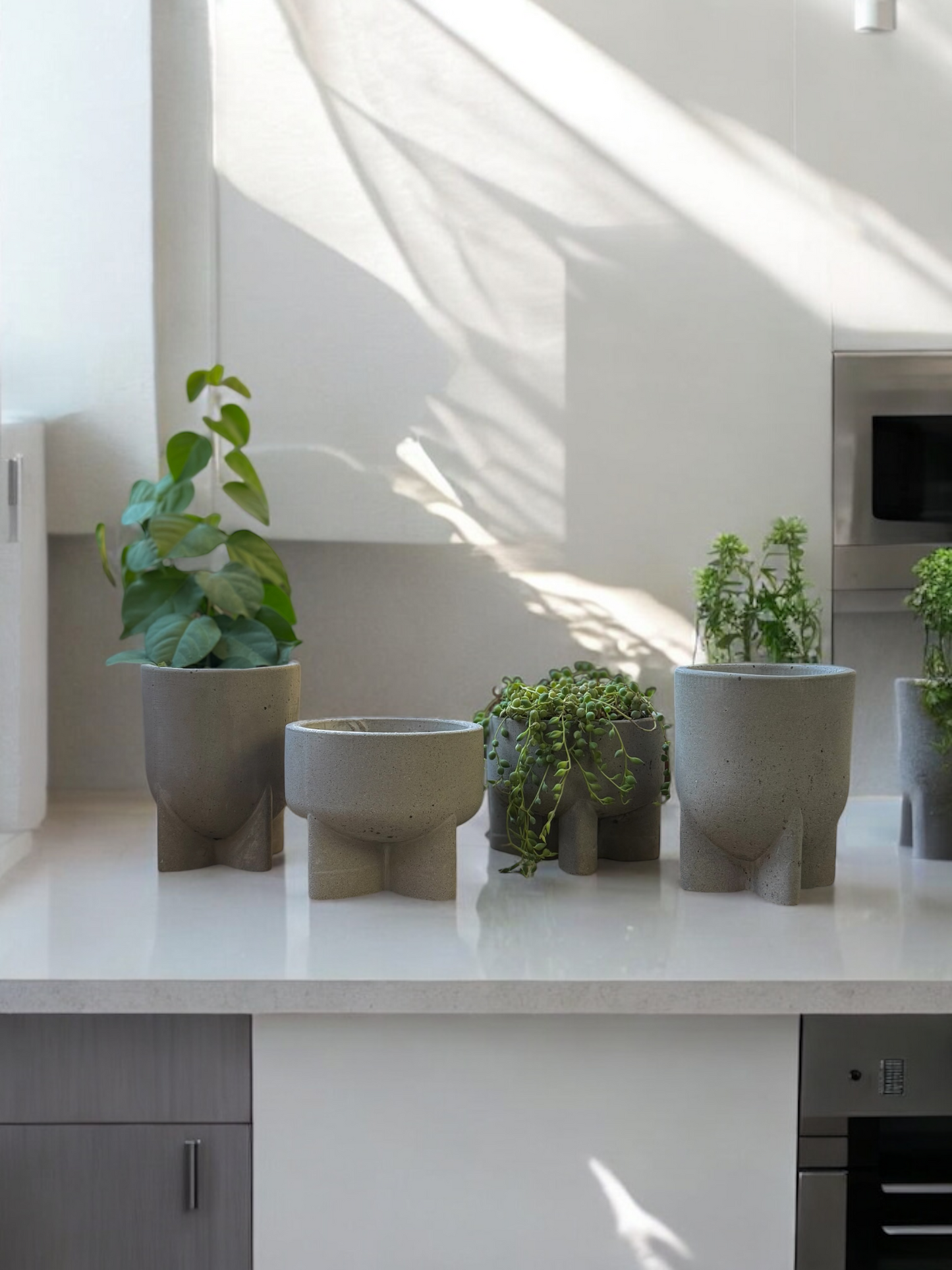 Bare Como Vessels