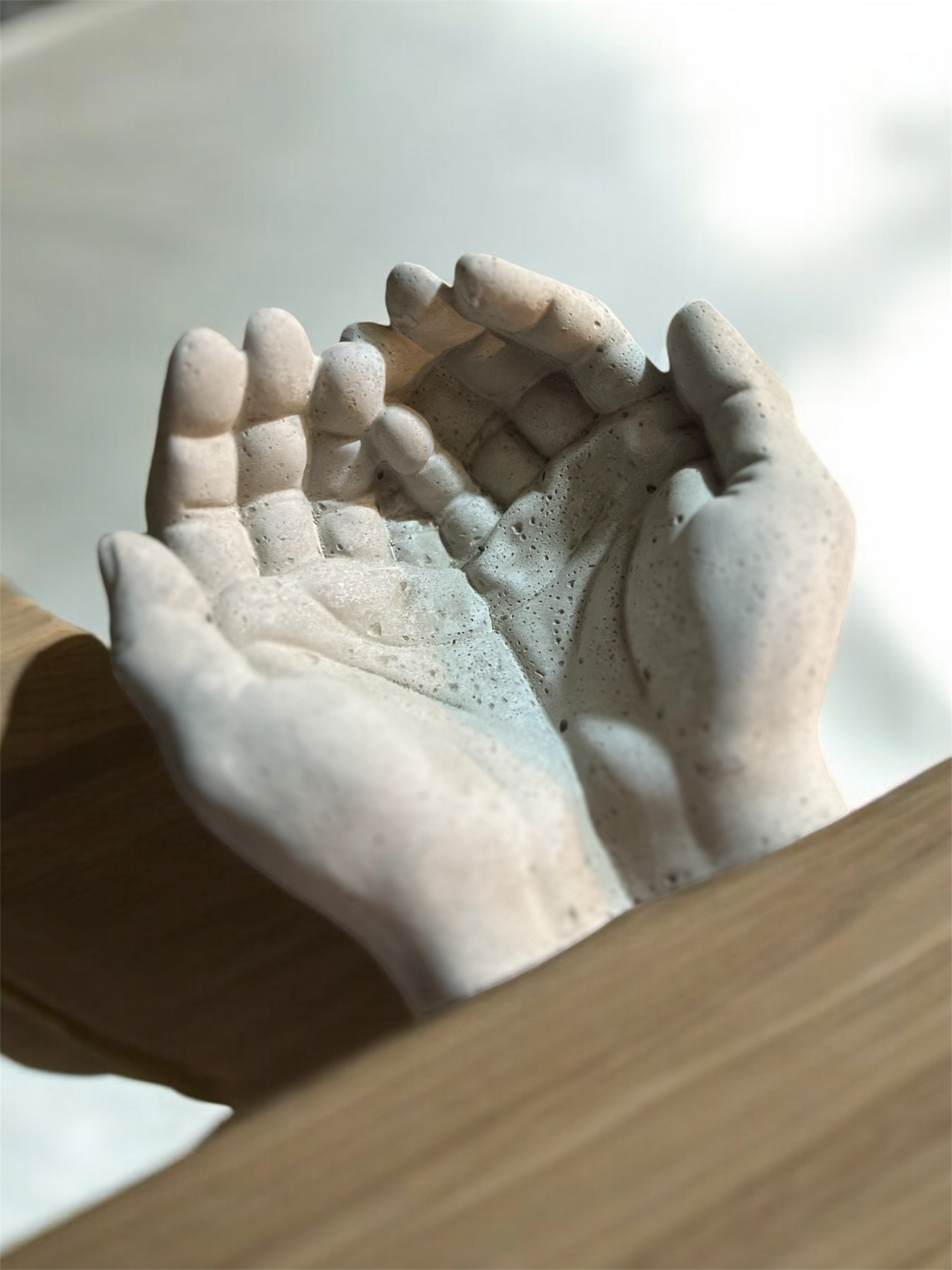 Seconds: Hands