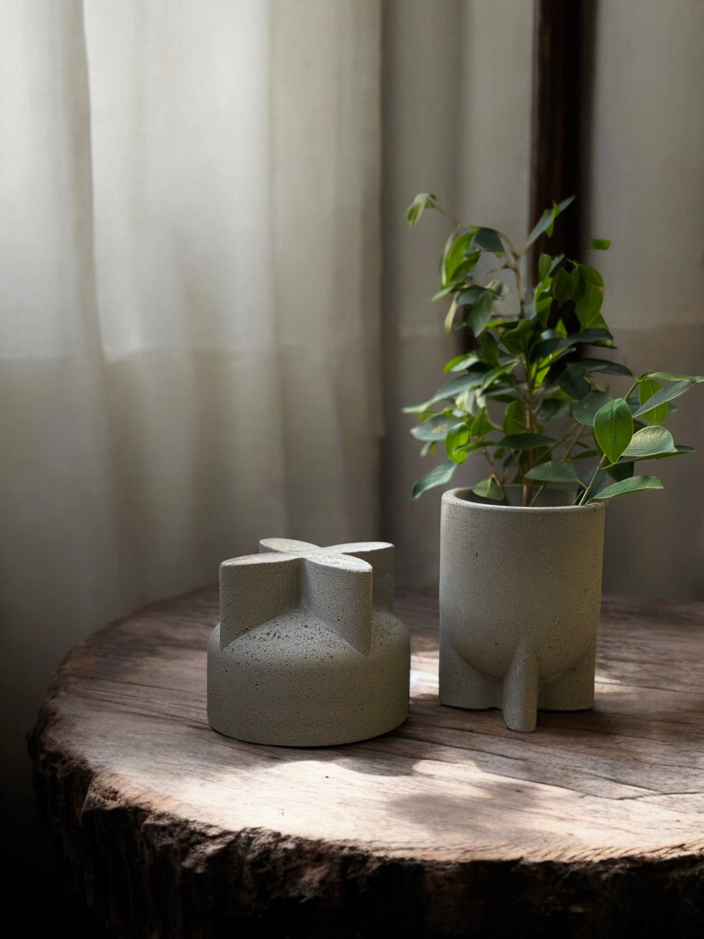 Bare Como Vessels