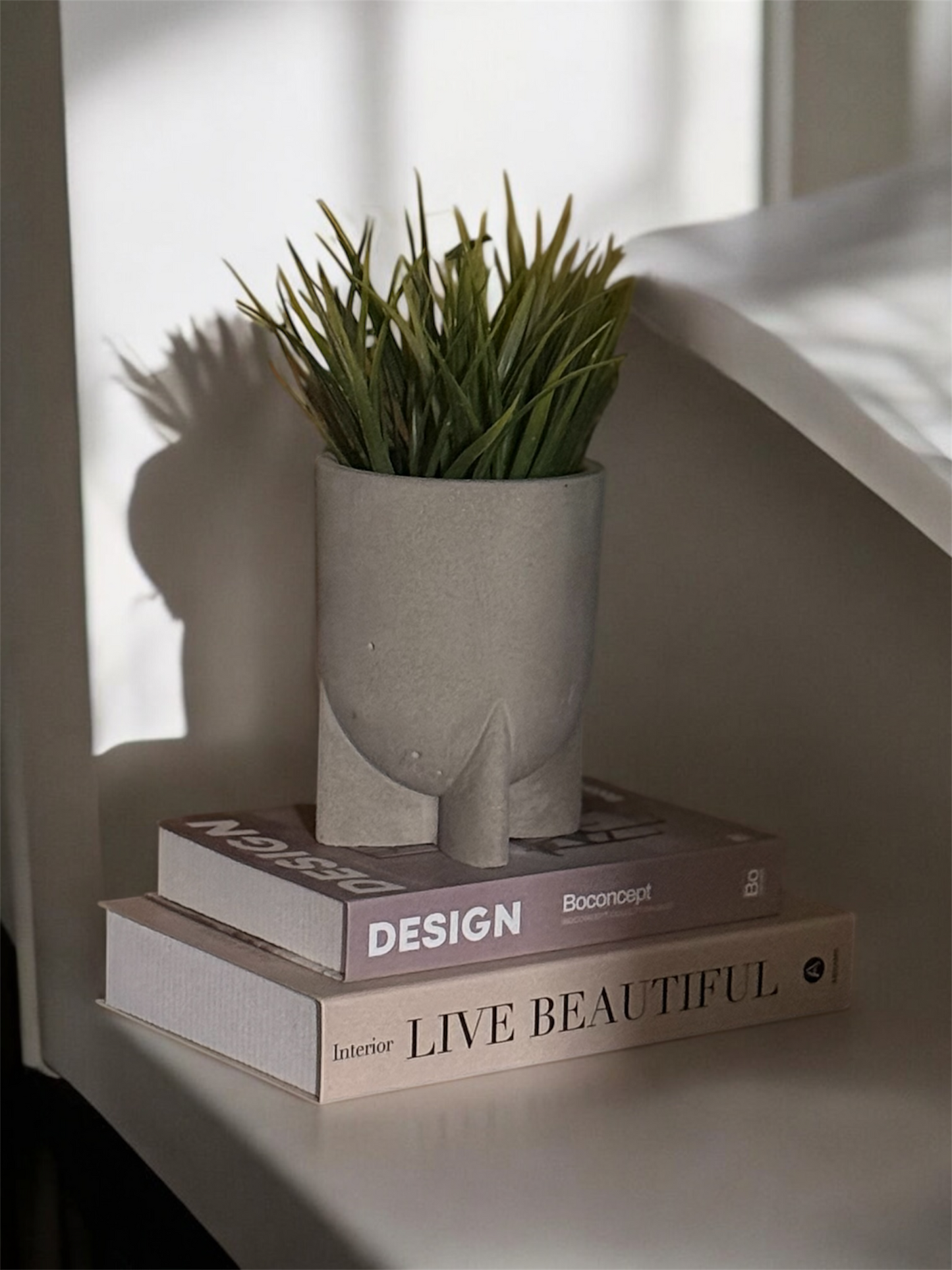 Bare Como Vessels