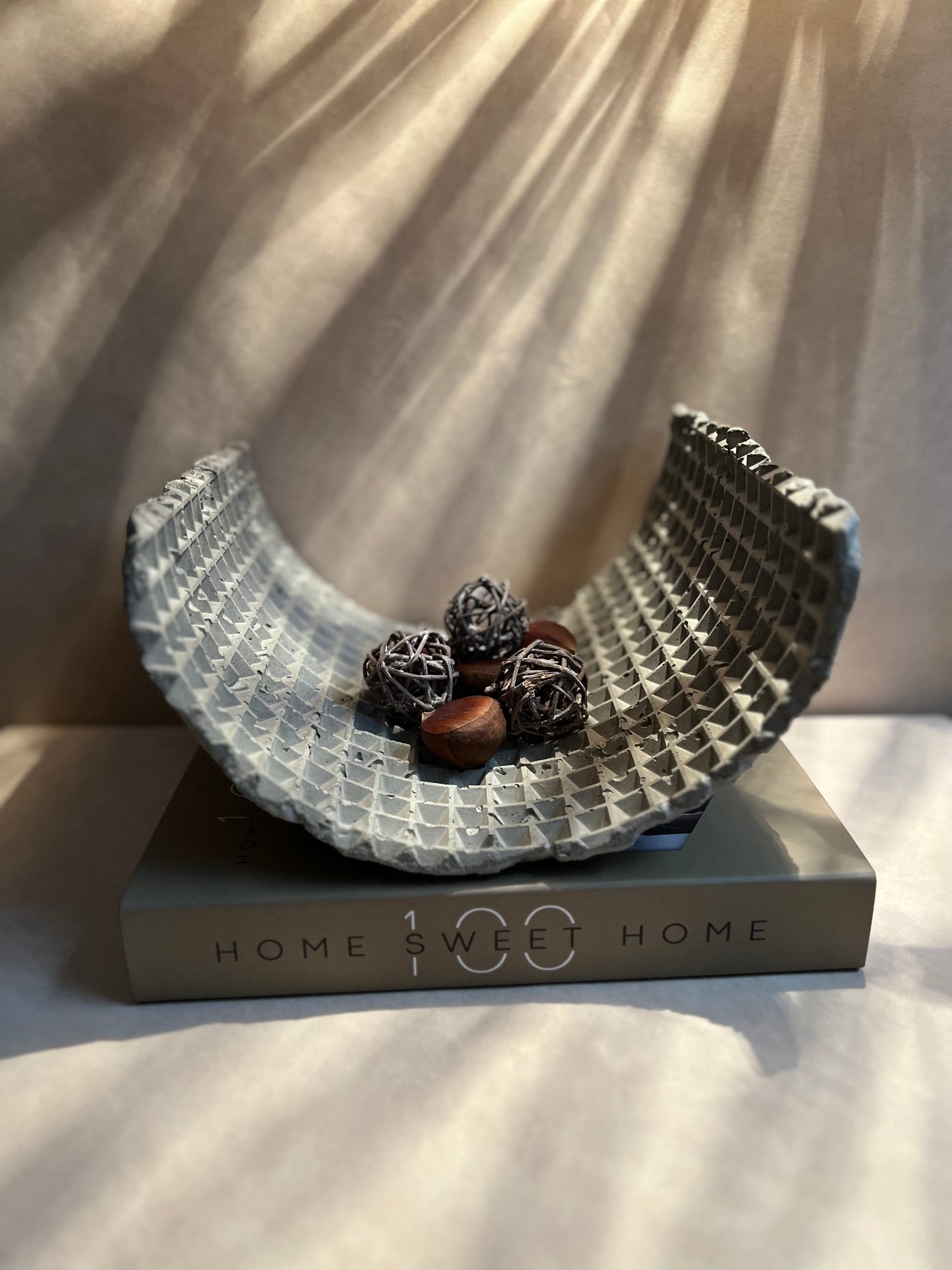 Nordic Waffle Decorative centerpiece