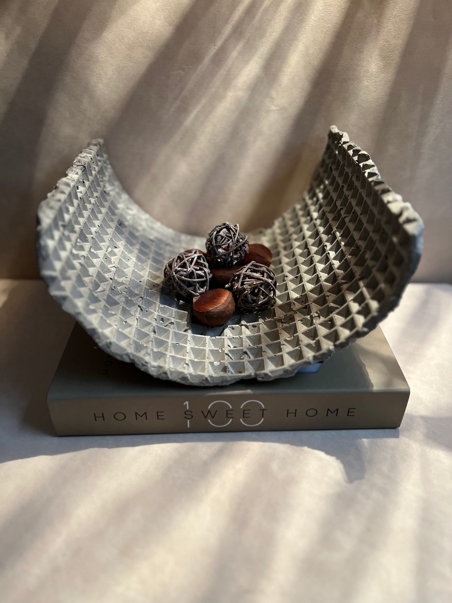 Nordic Waffle Decorative centerpiece