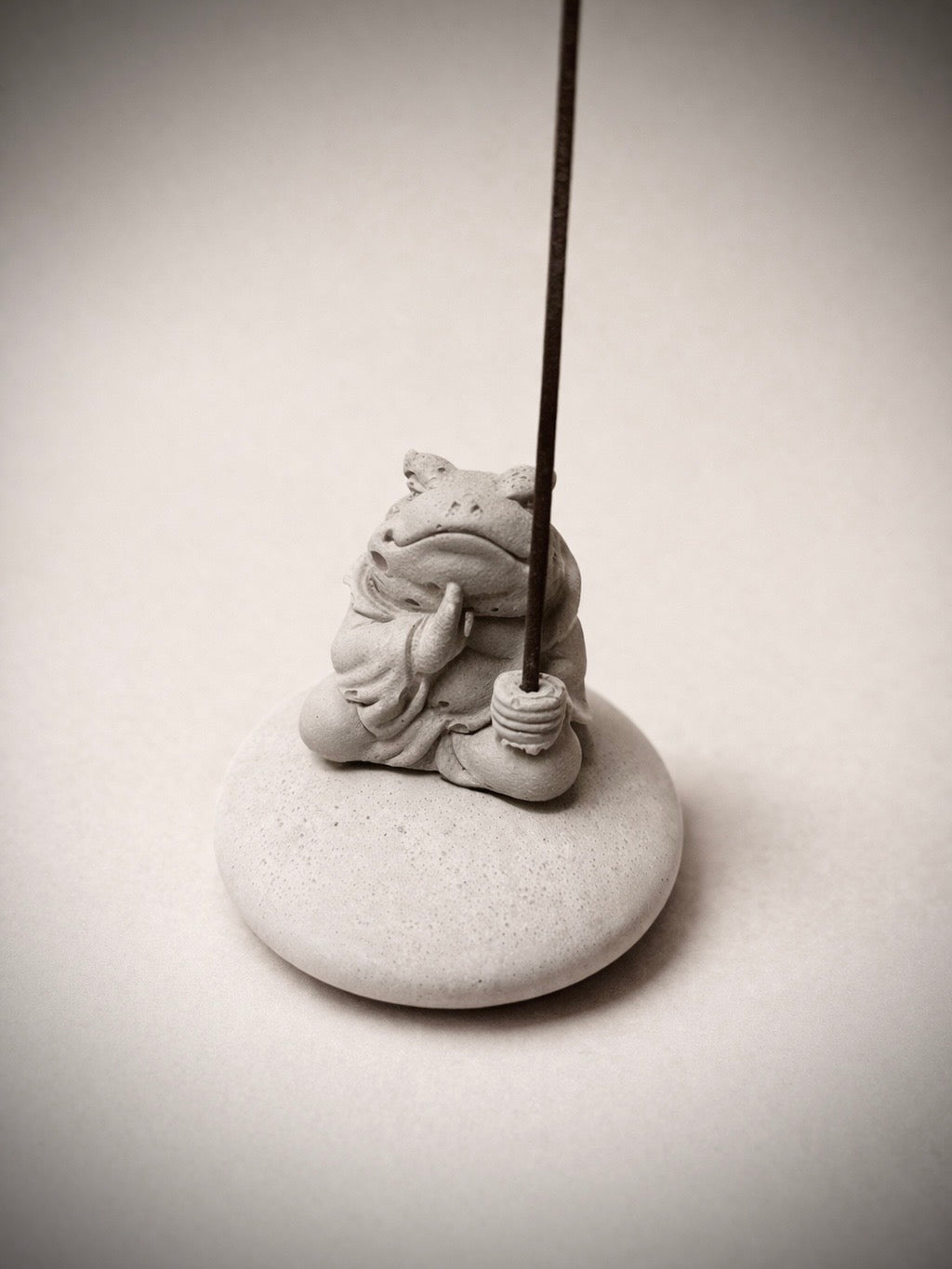 Zen Toad Incense burner