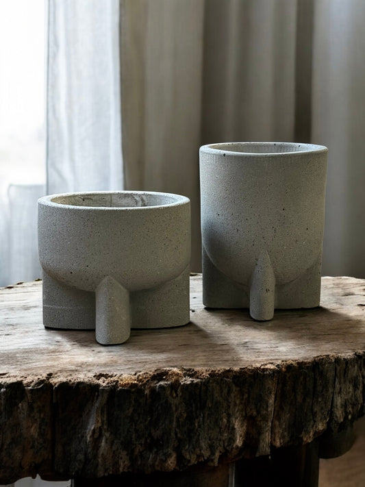 Bare Como Vessels