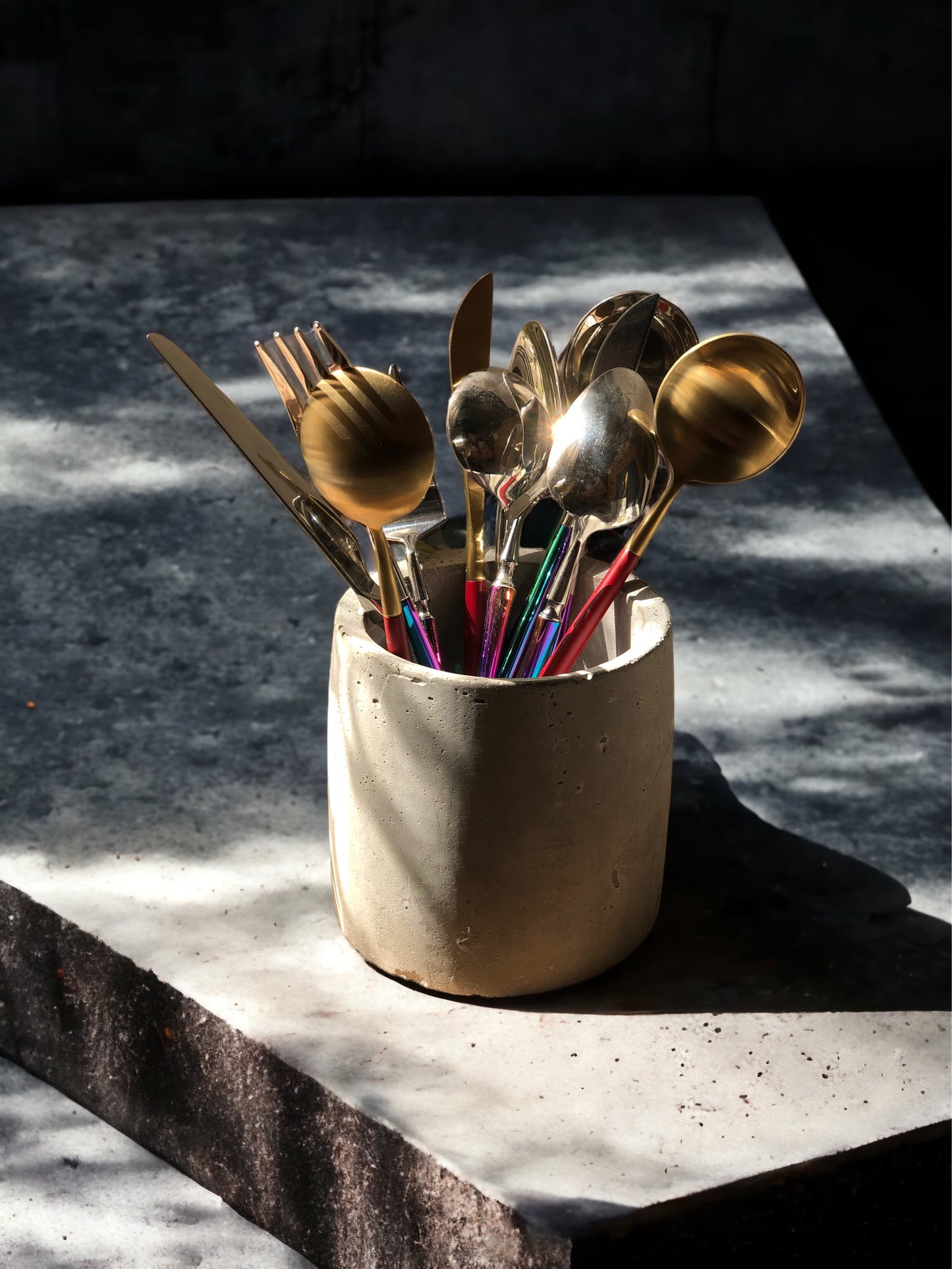 Utensils Holder