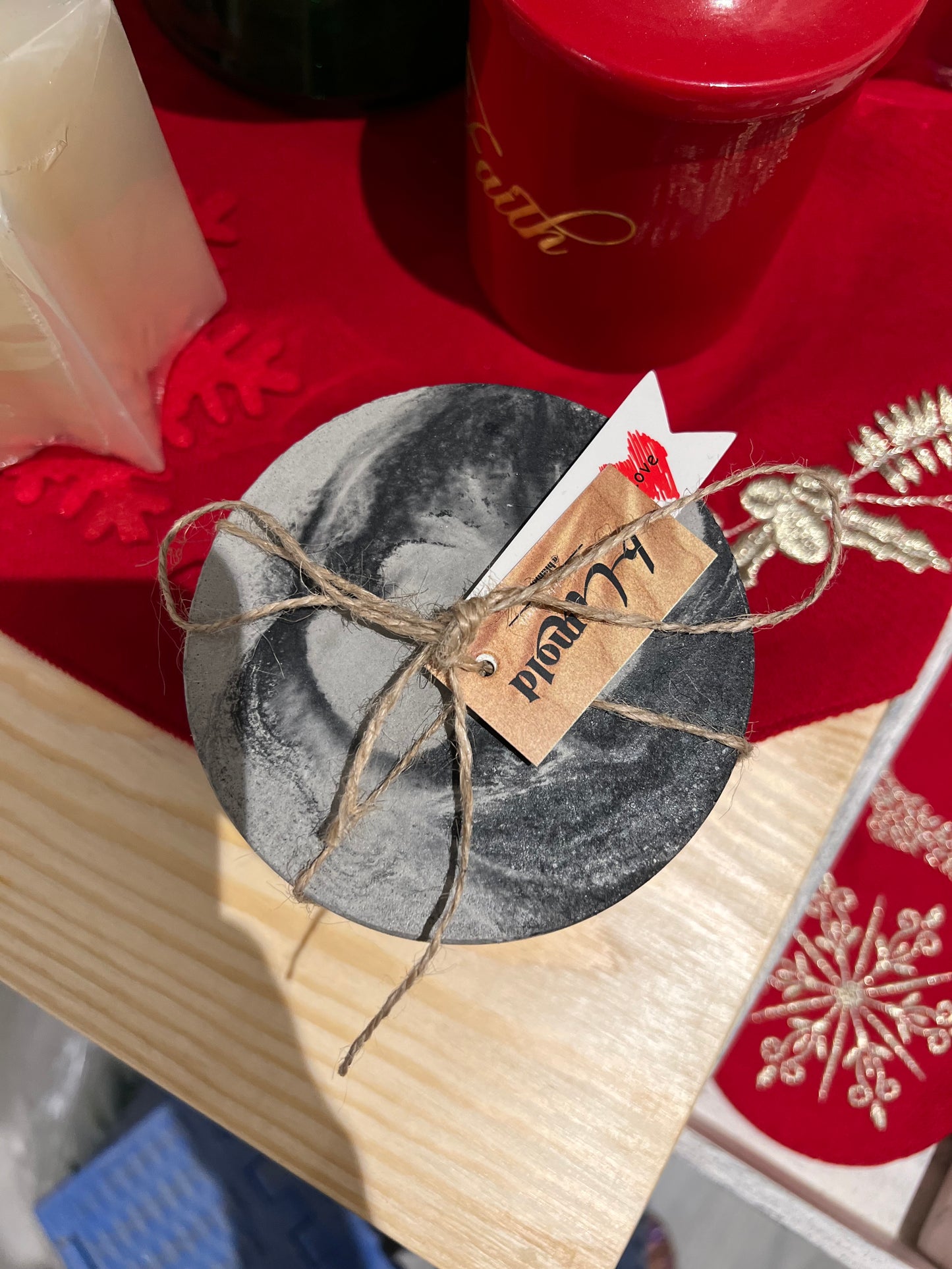 Concrete coasters in marble confetti