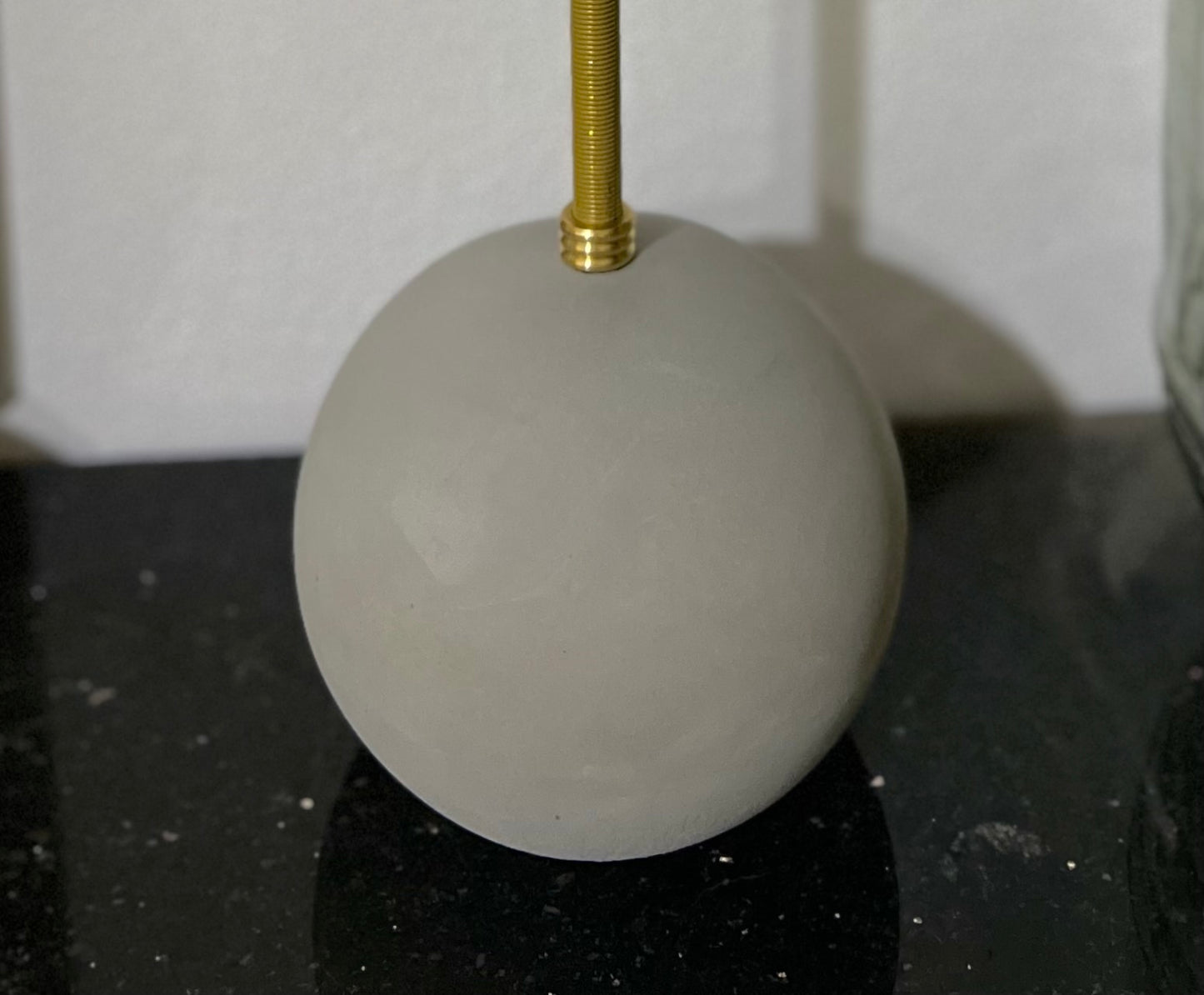 Stone ball lamp